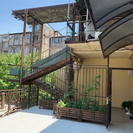 Askhouse Hotel Erevan Esterno foto